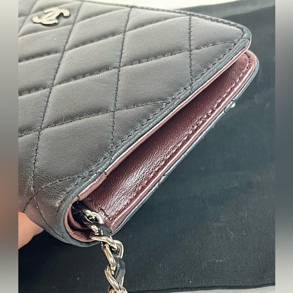 COPY - CHANEL CC QUILTED LAMBSKIN BIFOLD WALLET ON A CHAIN - Picture 6 of 16